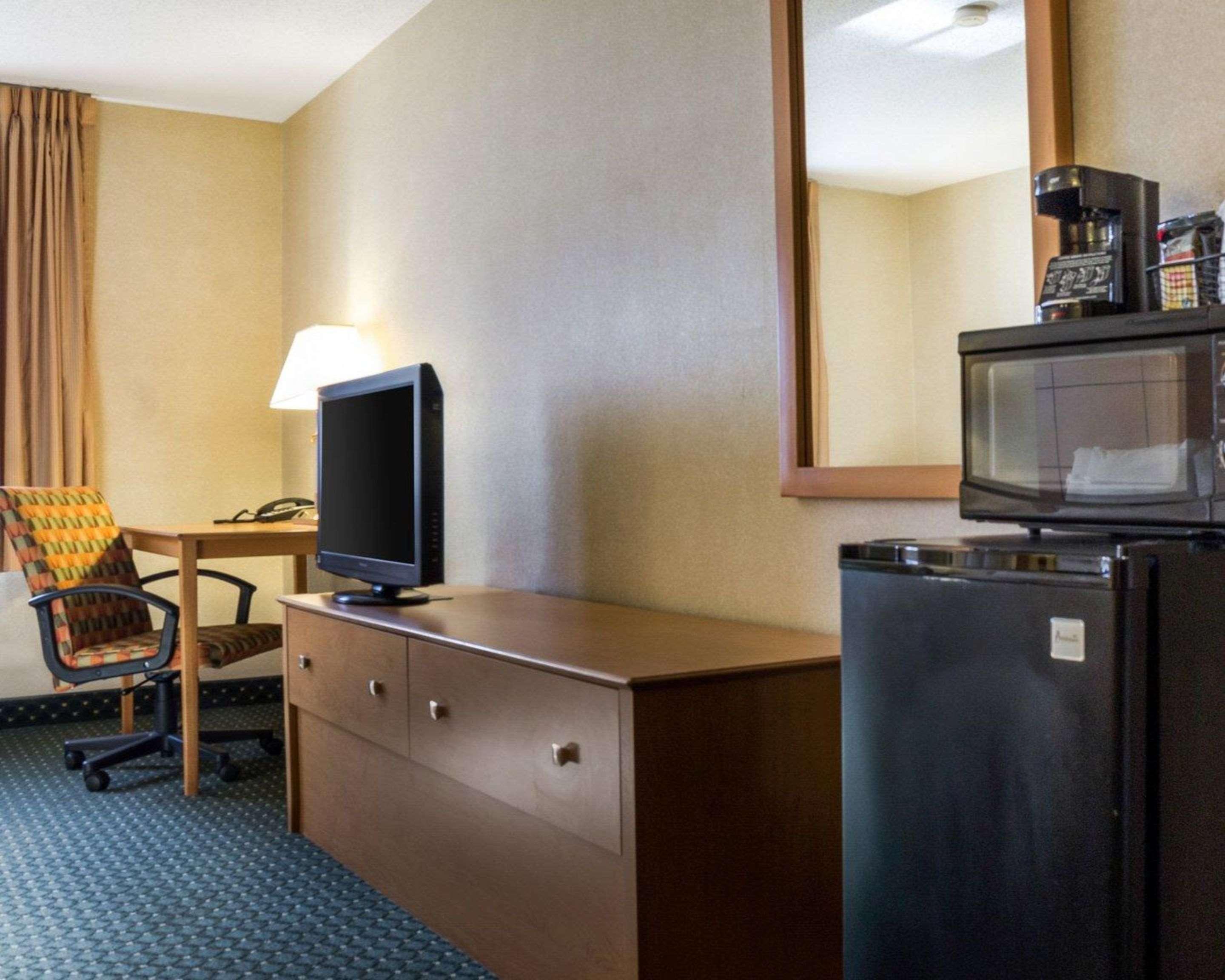 Comfort Inn Джеймстаун Екстериор снимка