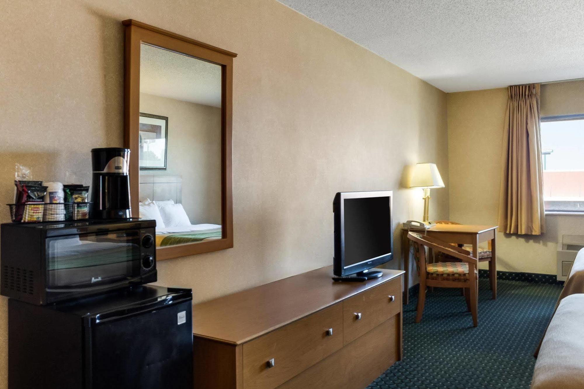 Comfort Inn Джеймстаун Екстериор снимка