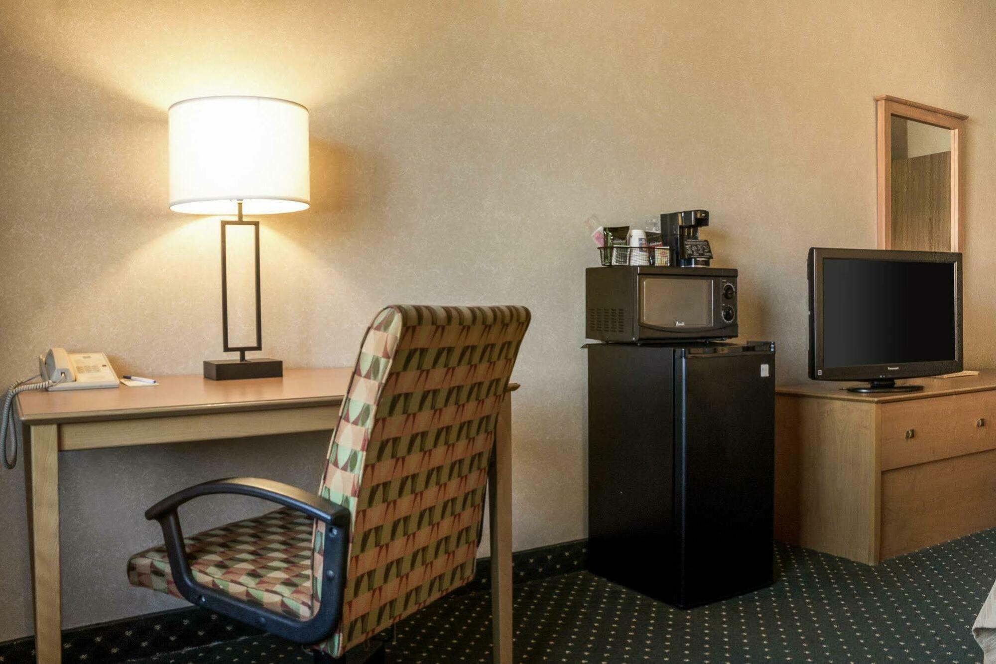 Comfort Inn Джеймстаун Екстериор снимка